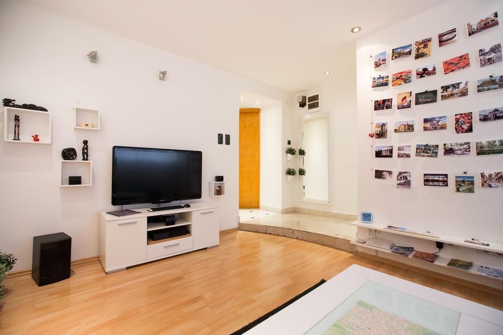Eazzynight Center Apartment Zagreb Oda fotoğraf