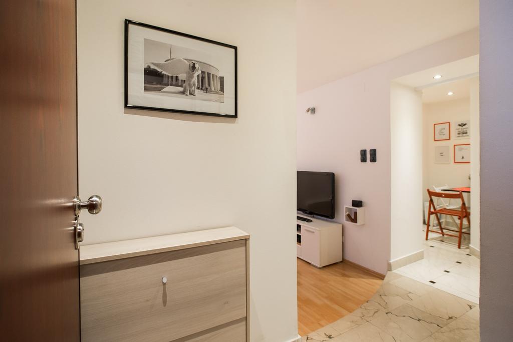 Eazzynight Center Apartment Zagreb Oda fotoğraf